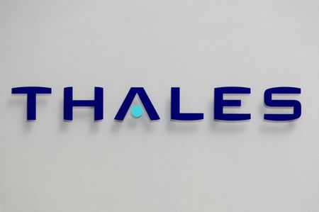 Thales supprime le solde de son dividende, retire ses objectifs