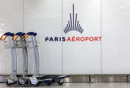 ADP ne voit pas de reprise du trafic avant juin