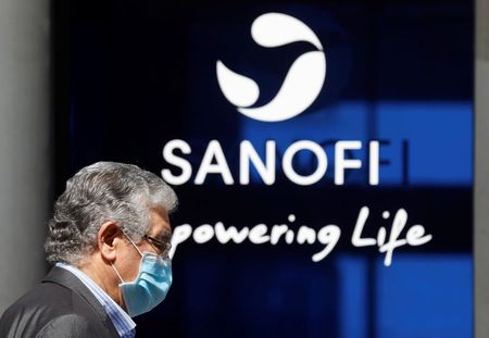 Coronavirus: Sanofi prévoit des essais à grande échelle pour son vaccin potentiel