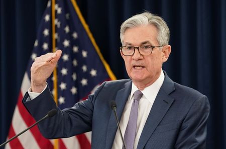 Marché : USA: La Fed reste prête à réagir face à la crise, assure Powell
