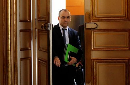 France: Berger (CFDT) dénonce le plan social 