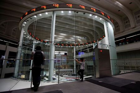 Tokyo : A Tokyo, le Nikkei finit en hausse de 0,72%