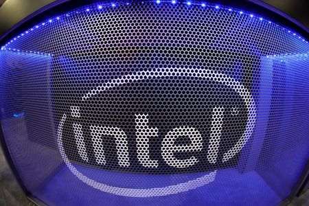 Marché : Intel annonce un retard de six mois pour un composant, son action chute de 7%