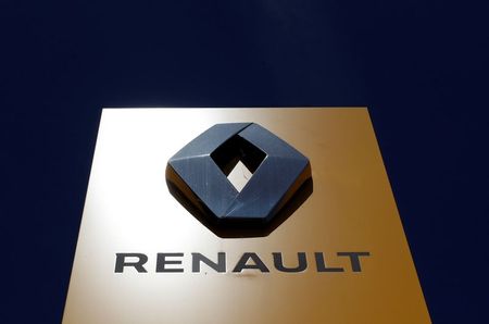 Renault prend à son rival PSA le designer Gilles Vidal