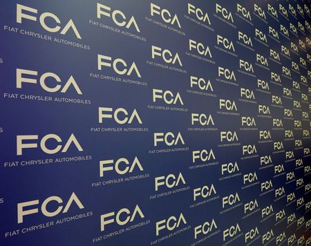 PSA-FCA: Clause d'incessibilité de six mois sur les actions Faurecia
