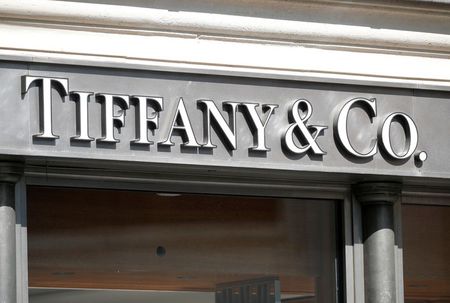 L'UE se prononcera d'ici le 26 octobre sur le projet LVMH-Tiffany
