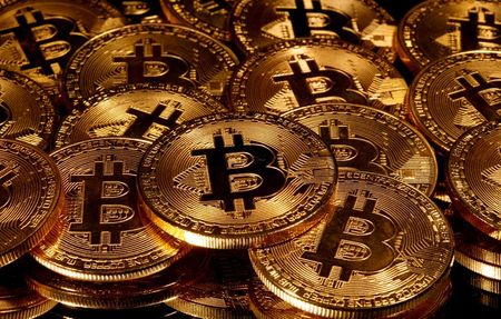Marché : Le bitcoin, à plus de .000, se rapproche de son record