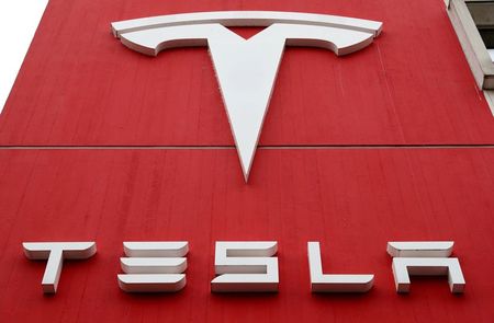 Marché : Tesla déçoit au T4 et recule en après-Bourse