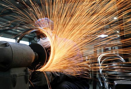 Marché : Chine: La reprise industrielle ralentit en janvier avec le retour du coronavirus