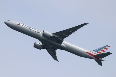 Marché : American Airlines prévient qu'il pourrait devoir licencier 13.000 salariés