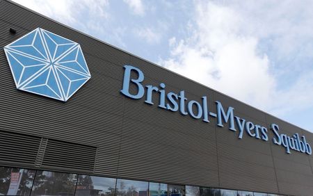 Sanofi et Bristol-Myers condamnés à verser 834 millions de dollars à l'Etat d'Hawaï au sujet du Plav