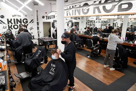 Marché : L'Angleterre prise de fièvre acheteuse : cap sur les boutiques, les salons de coiffure et l