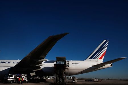Air France-KLM vise une nouvelle recapitalisation cette année, déclare Ben Smith