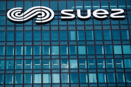 Bénéfices et CA en hausse pour Suez, en voie de rachat par Veolia