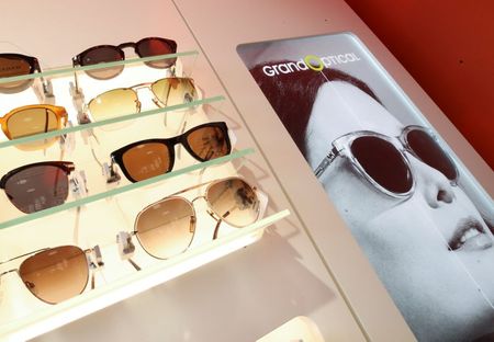 EssilorLuxottica relève ses objectifs financiers pour 2021