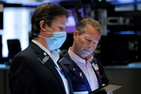 Wall Street : Wall Street finit en baisse après des ventes au détail décevantes