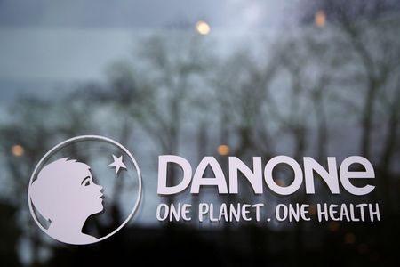 Danone va supprimer moins d'emplois que prévu en France