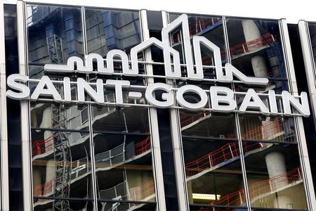 Saint-Gobain révise ses objectifs financiers