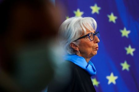 Marché : Très peu probable que la BCE relève ses taux en 2022, déclare Lagarde