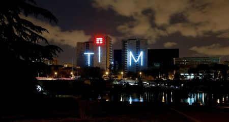 Vivendi songe à prendre la présidence de Telecom Italia