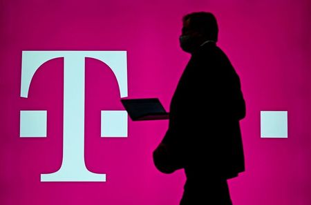 Deutsche Telekom fait mieux que prévu au 3e trimestre et relève ses prévisions