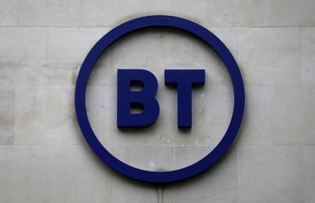 Exclusif: Patrick Drahi songe à augmenter sa participation dans BT, selon des sources