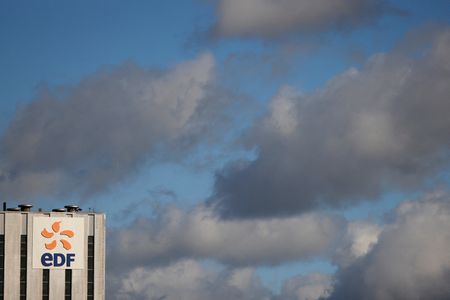 EDF: Arrêt des réacteurs de Chooz, objectif d'EBITDA revu à la baisse