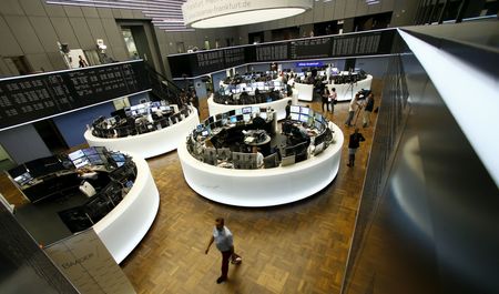Marché : L'Europe devrait tenter un rebond mais les risques persistent
