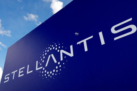 Stellantis: Du moteur essence aux batteries, accord bientôt signé à Douvrin