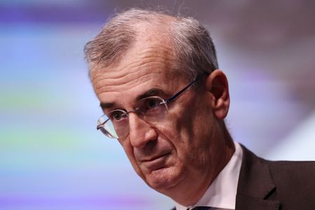 Marché : La BCE garde toutes ses options ouvertes face à l'inflation, déclare Villeroy