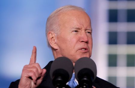 Marché : Biden veut doper le budget de la défense et taxer les riches