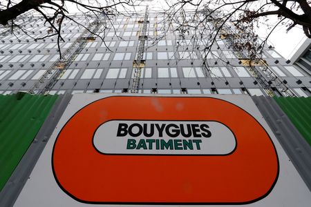 Bouygues dit rester 