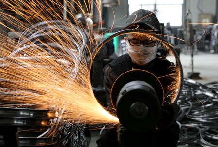Marché : Chine: L'activité industrielle progresse pour la première fois en 4 mois
