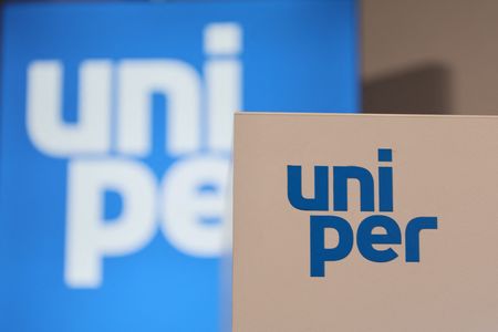 Marché : Fortum devrait contribuer au sauvetage d'Uniper, sa filiale allemande, dit Habeck