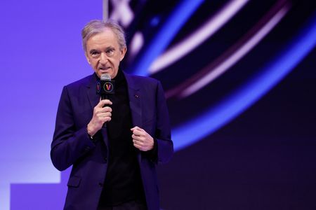 Le groupe Arnault veut réorganiser la holding Agache, selon l'AMF