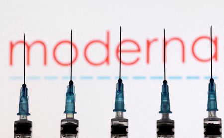 Coronavirus: Le directeur général de Moderna se dit prêt à fournir des vaccins à la Chine