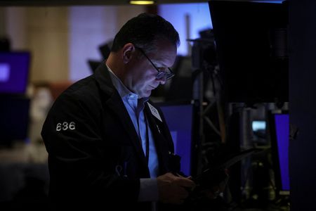 Wall Street : Wall Street finit en ordre dispersé avant les chiffres de l'inflation et la saison des