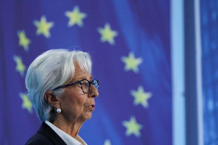 Marché : La BCE doit continuer à relever ses taux malgré le risque de récession, selon Lagarde