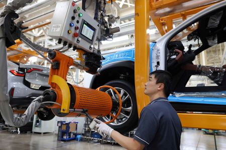 Marché : Chine: Contraction de l'activité manufacturière en décembre, selon Caixin