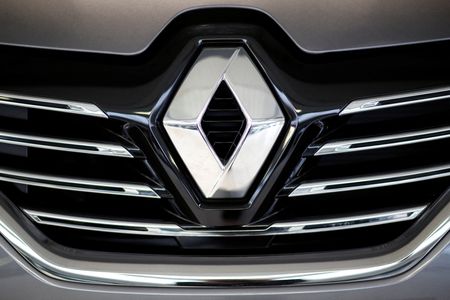 Renault propose d'augmenter de 7,5% son budget de hausses des salaires, selon des sources