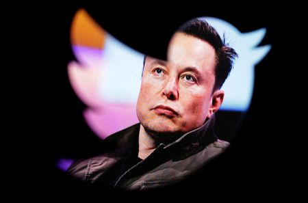 Musk affirme que Twitter est à peu près à l'équilibre, avec 1.500 employés