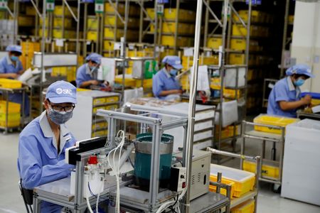 Marché : Chine: L'activité manufacturière surprend en mai avec un rebond