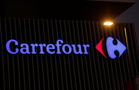 Carrefour va racheter à Louis Delhaize les enseignes Cora et Match en France