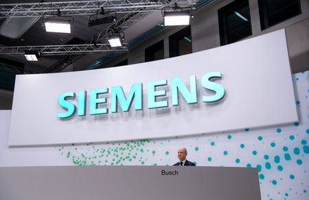 Marché : Siemens: Bénéfice en-deçà des attentes au T3, 