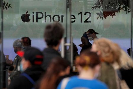 France: L'iPhone 12 interdit de vente, le gouvernement menace Apple d'un rappel-Le Parisien