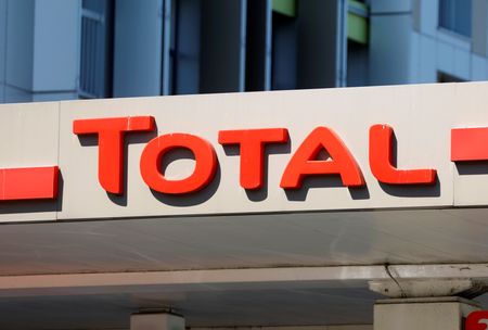 TotalEnergies vise des rachats d'actions de  mds en 2023
