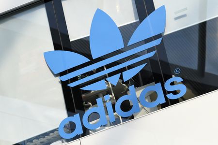 Marché : Adidas prévoit une perte d'exploitation moins prononcée pour 2023