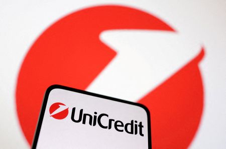 Amundi ouvert à de meilleures conditions pour son accord de distribution avec UniCredit, selon une s