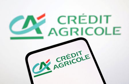 Crédit Agricole va cesser de financer de nouveaux projets d'énergie fossile