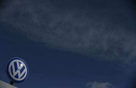Volkswagen-Réductions d'effectifs et développement accéléré pour réduire les coûts